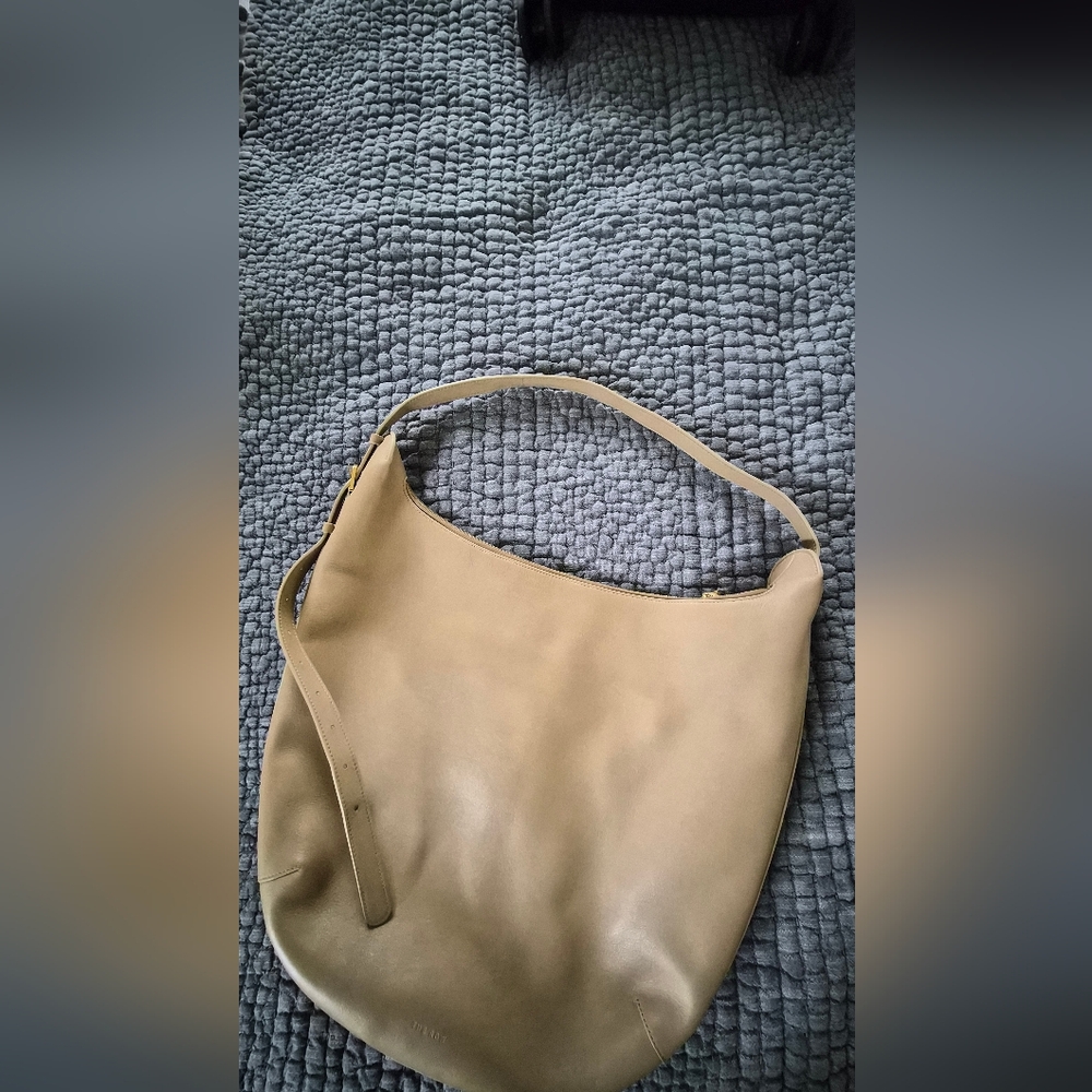 The ROW rare N/S Izzy in Lambskin Lux Neutral - Picture 6 of 8